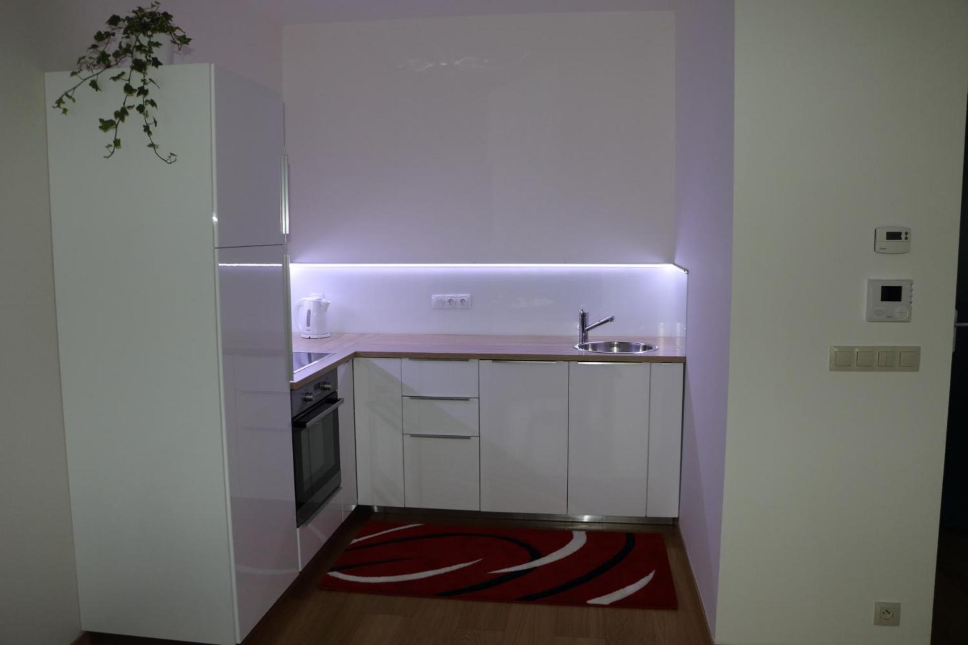 Panorama City Apartment With Free Parking บราติสลาวา ภายนอก รูปภาพ