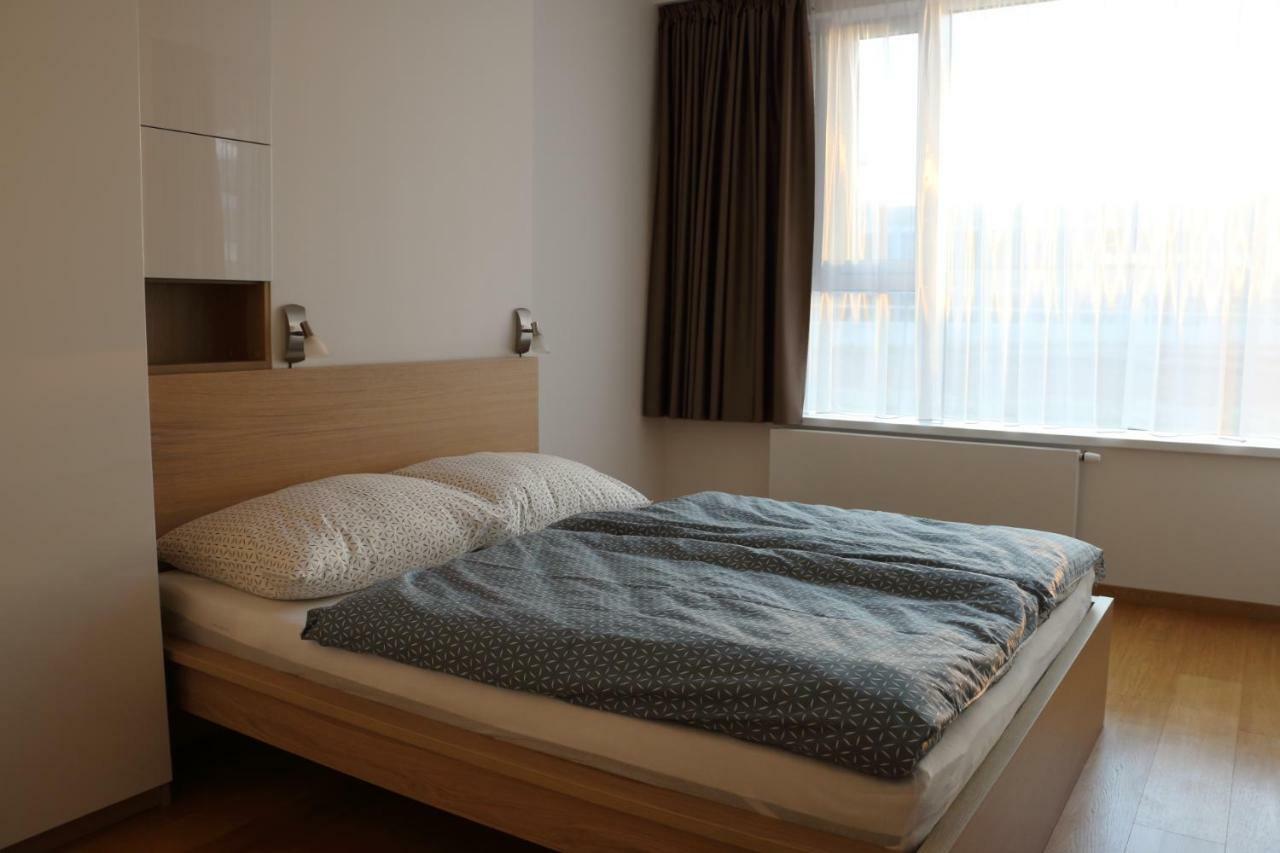 Panorama City Apartment With Free Parking บราติสลาวา ภายนอก รูปภาพ